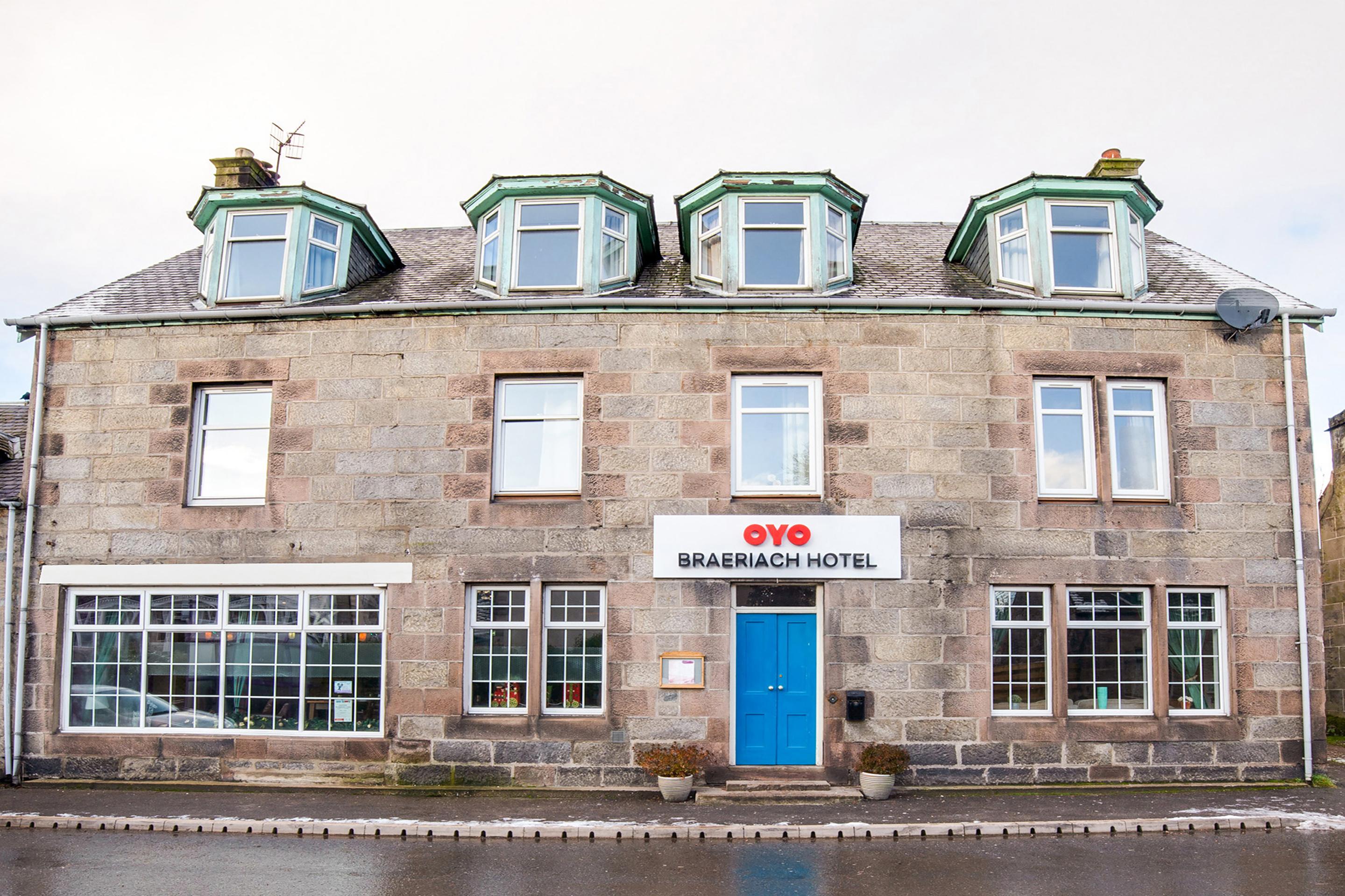 Oyo Braeriach Hotel, Highlands Scotland Newtonmore Exterior photo