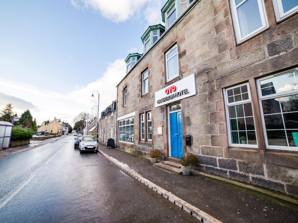 Oyo Braeriach Hotel, Highlands Scotland Newtonmore Exterior photo