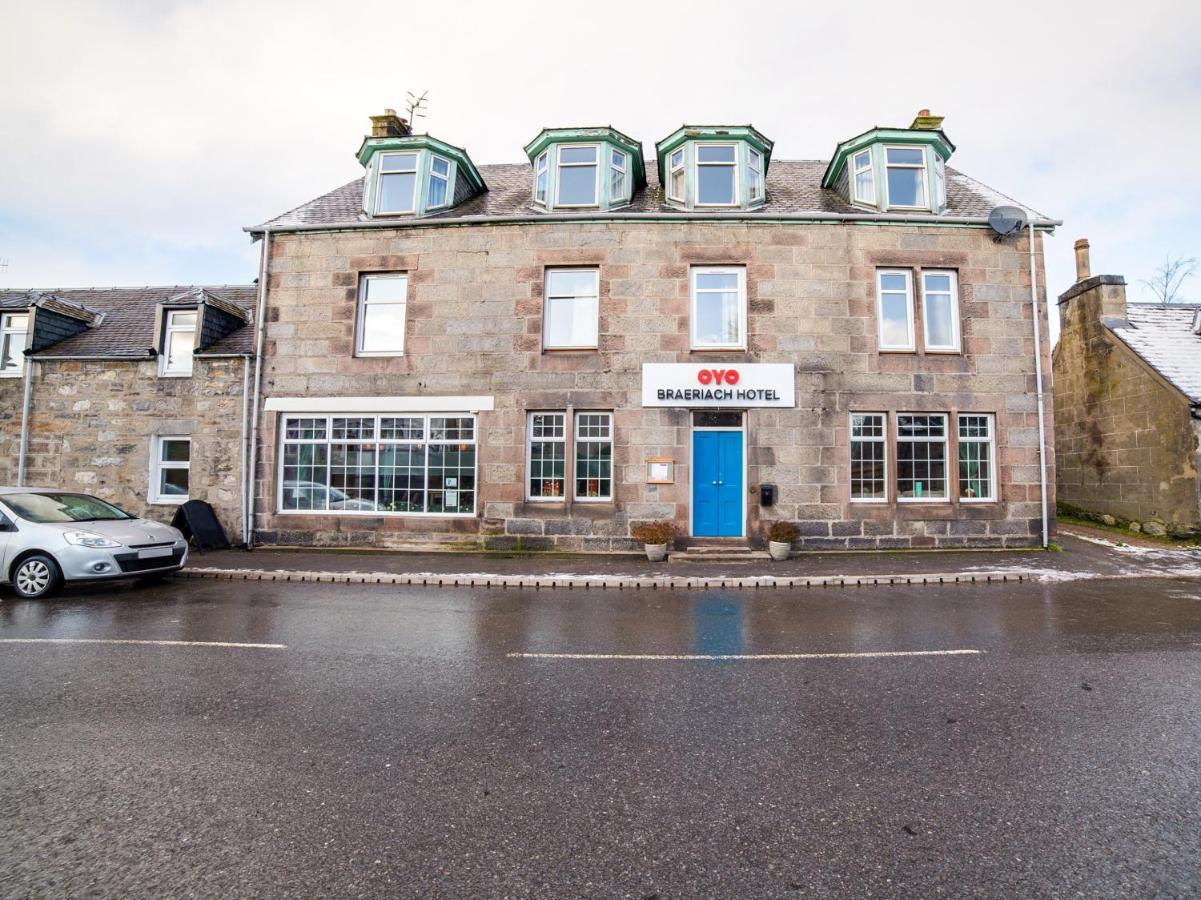 Oyo Braeriach Hotel, Highlands Scotland Newtonmore Exterior photo